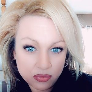 Meet your Posher, Janine